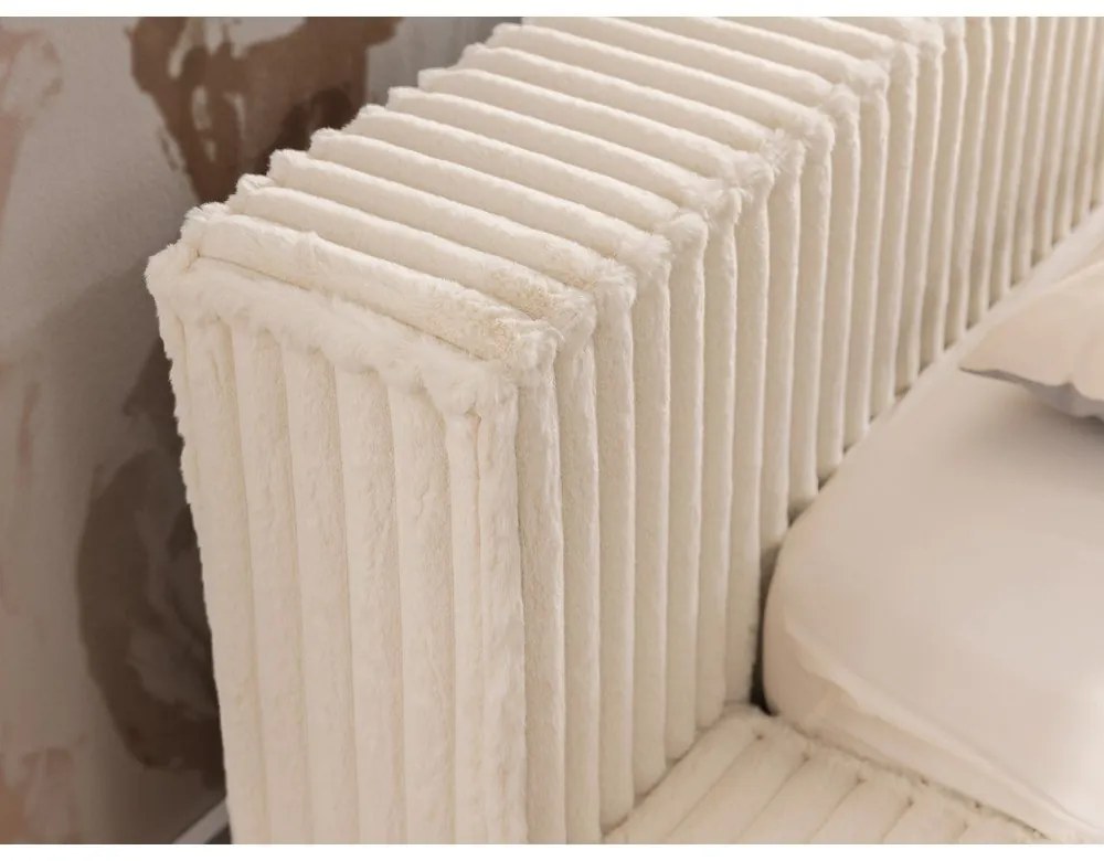 Béžová čalúnená dvojlôžková posteľ s úložným priestorom s roštom 160x200 cm Cloe – Ropez