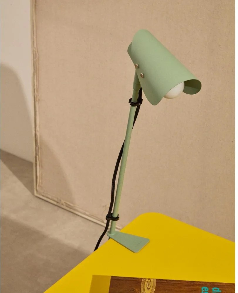 Zelená kovová stolová lampa s klipom (výška 51 cm) Jula – Kave Home