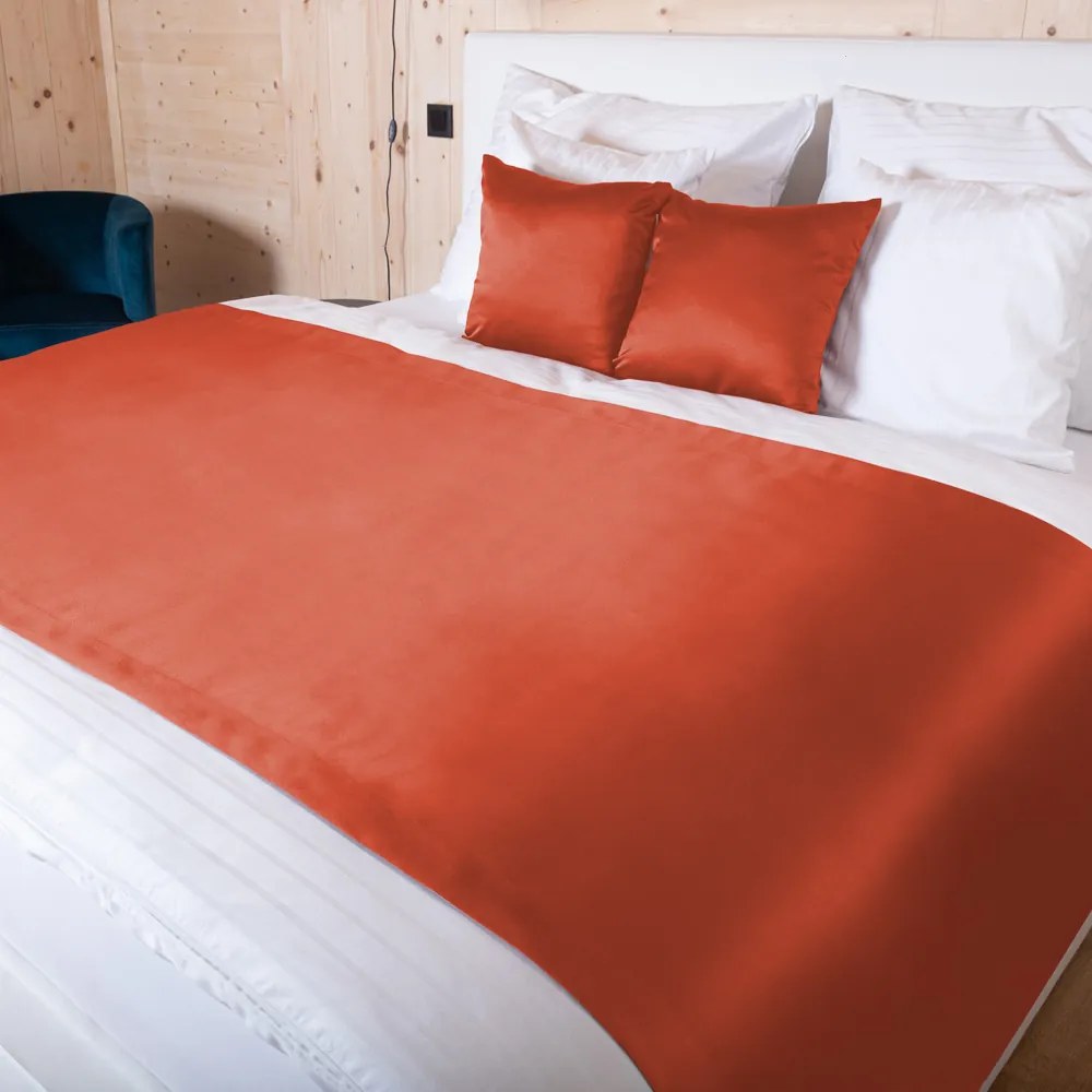 Biante Saténový prehoz/behúň na posteľ Satén LUX-045 Tehlovo červený 60x260 cm