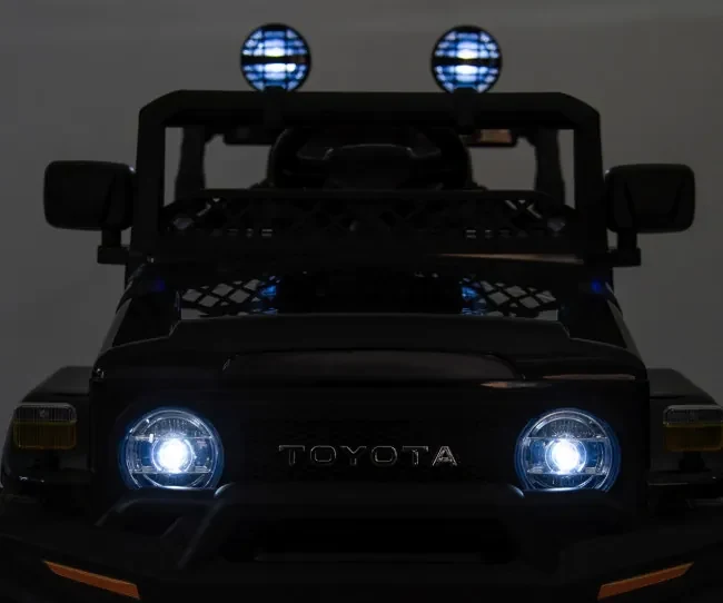 Elektrické autíčko Toyota FJ Cruiser čierne