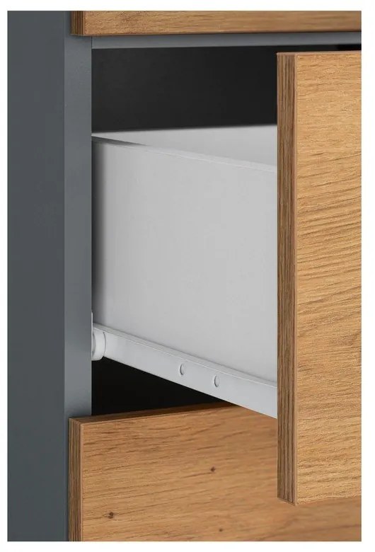 Vysoká úzka kúpeľňová skrinka v dekore duba v prírodnej farbe 130x35 cm Malika – Støraa