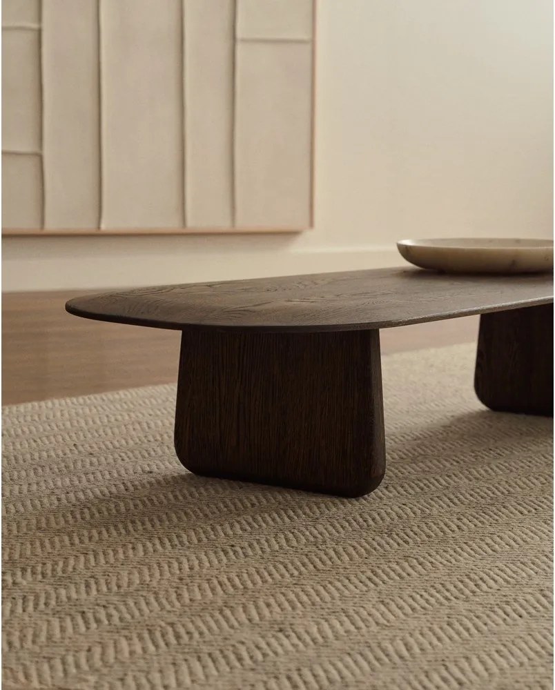 Tmavohnedý konferenčný stolík z dubového dreva 64x146 cm Pirita – Kave Home