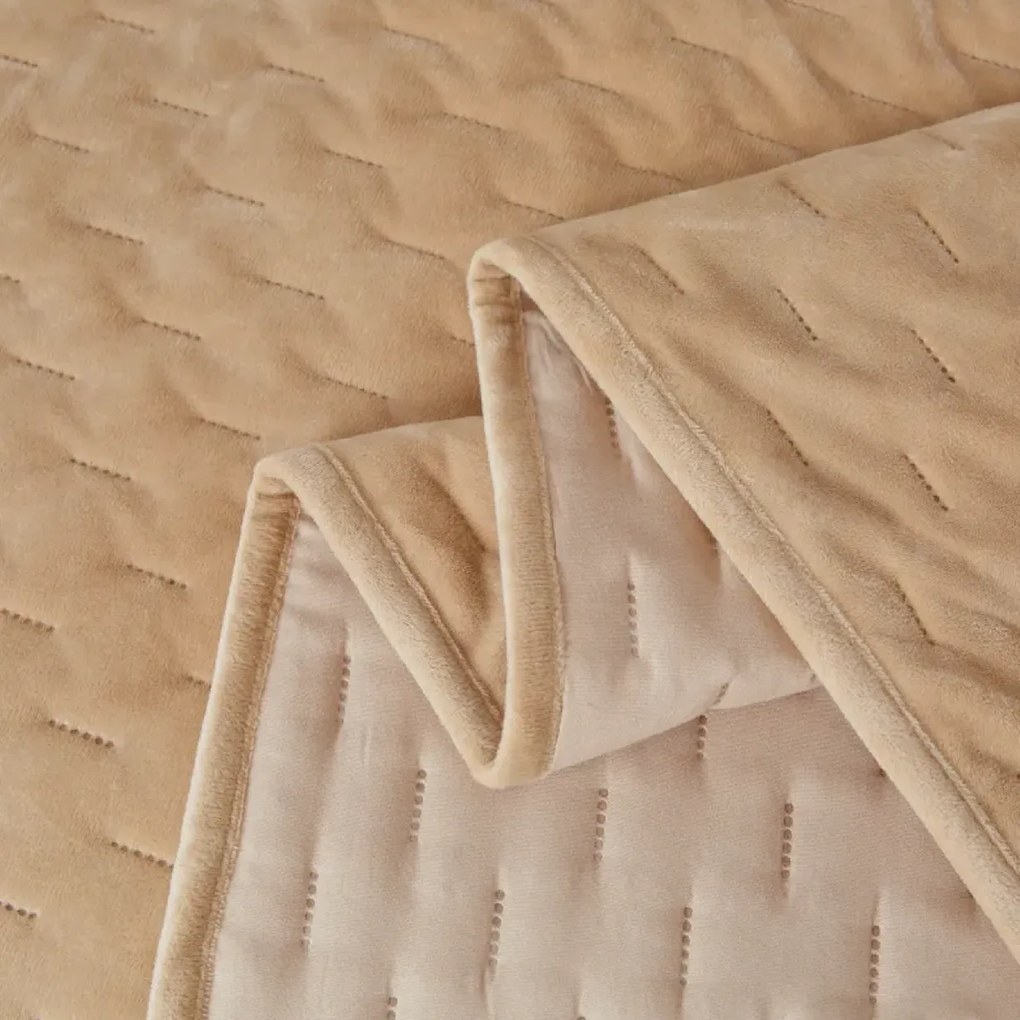 Zamatový prehoz na posteľ ASTRALIA, tmavobéžový Rozmer: 170 x 210 cm
