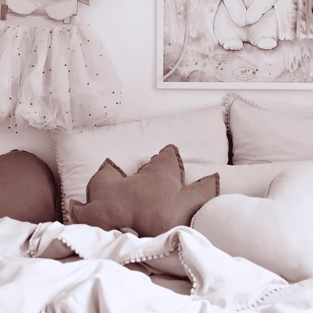 Boho obdĺžnikový vankúš s bublinkami púdrovo ružová 35x60cm