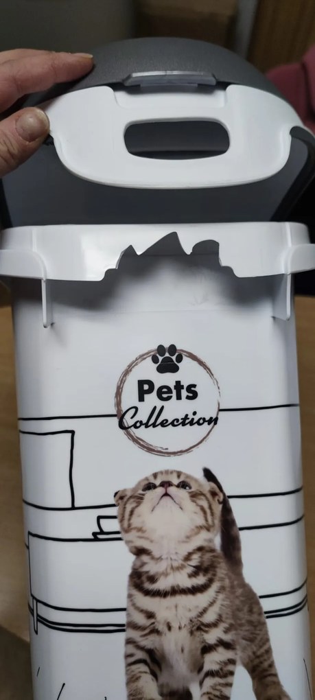 CURVER 2. akosť - Kontajner a úložný box na granule pre mačky, 15l/6kg CAT