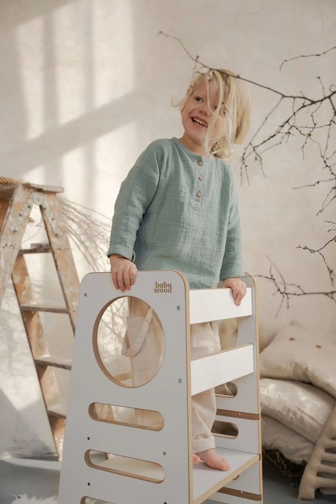 Montessori učící dětská věž střední bílá