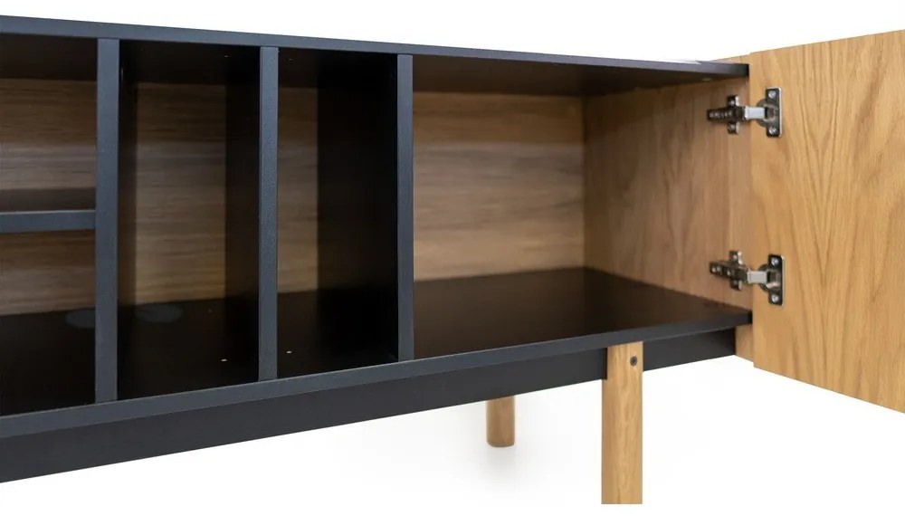 Čierny/prírodný TV stolík v dekore duba 175x60 cm Porto - Woodman