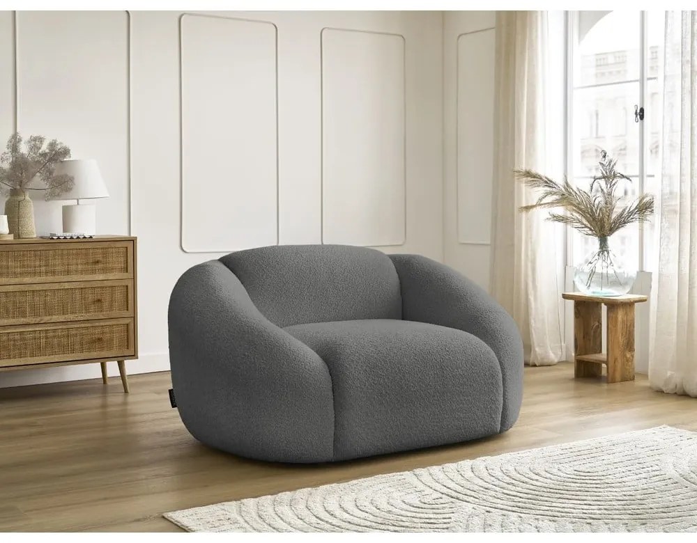 Sivé kreslo z textílie bouclé Tina – Bobochic Paris