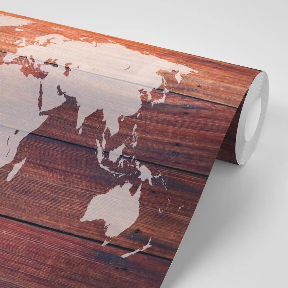 Samolepiaca tapeta mapa sveta s dreveným pozadím - 225x150