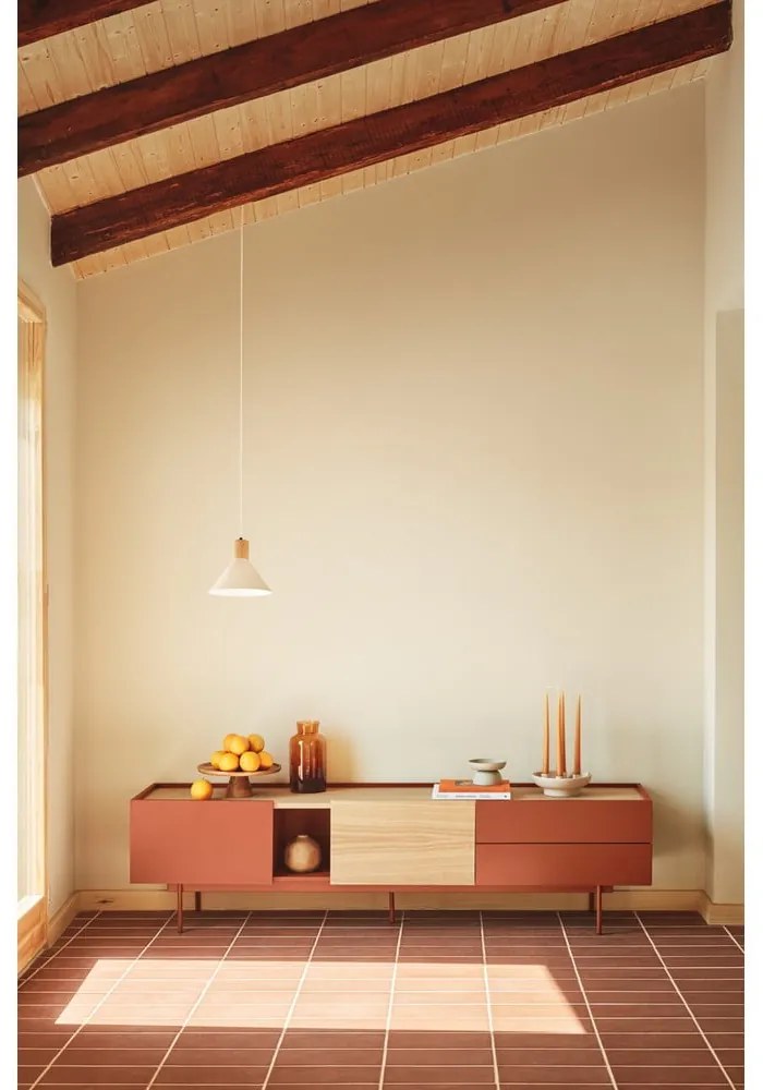 TV stolík v dekore duba v tehlovo-prírodnej farbe 180x45 cm Otto – Teulat