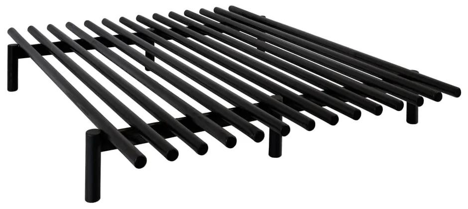 Čierny rám postele z borovicového dreva Karup Design Pace Black, 140 × 200 cm