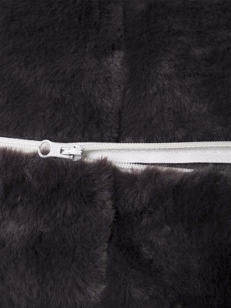 Luxusná obliečka na vankúš mikroplyš 40 × 40 cm - Caroline sivá