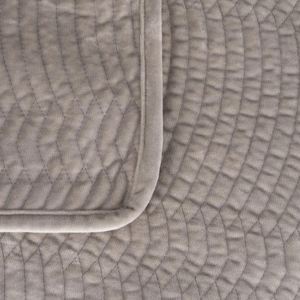 Sivý zamatový prešívaný pléd 180x260 cm – Ixia