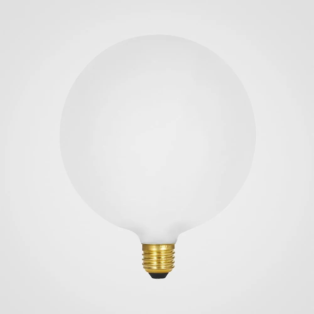 Teplá LED stmievateľná žiarovka E27, 8 W Sphere – tala