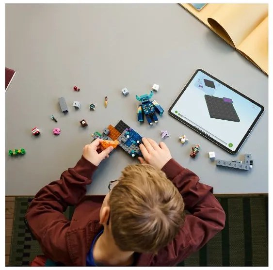 Lego Minecraft 21274 Stretnutie so Strážcom  (100396911)