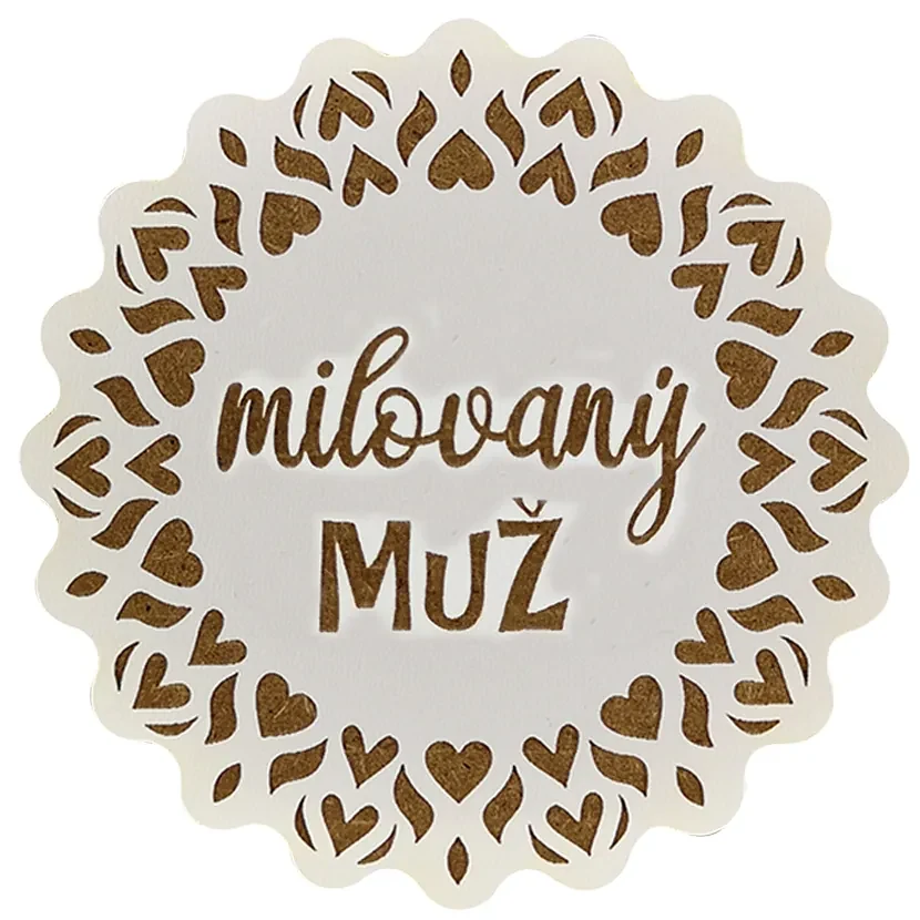 AMADEA Drevený podtácok okrúhly text "milovaný muž", priemer 10,5 cm, český výrobok