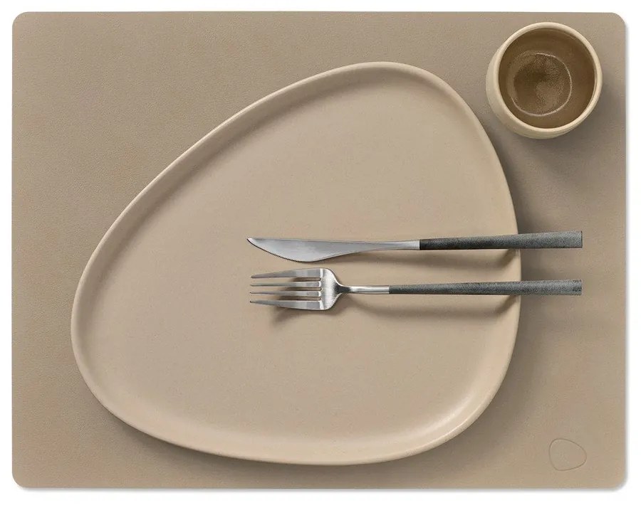 Prestieranie z eko kože 35x45 cm Square L Nupo – LIND DNA