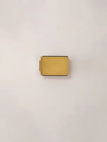 Minimalistické nastenné svietidlo Oti Zlatá