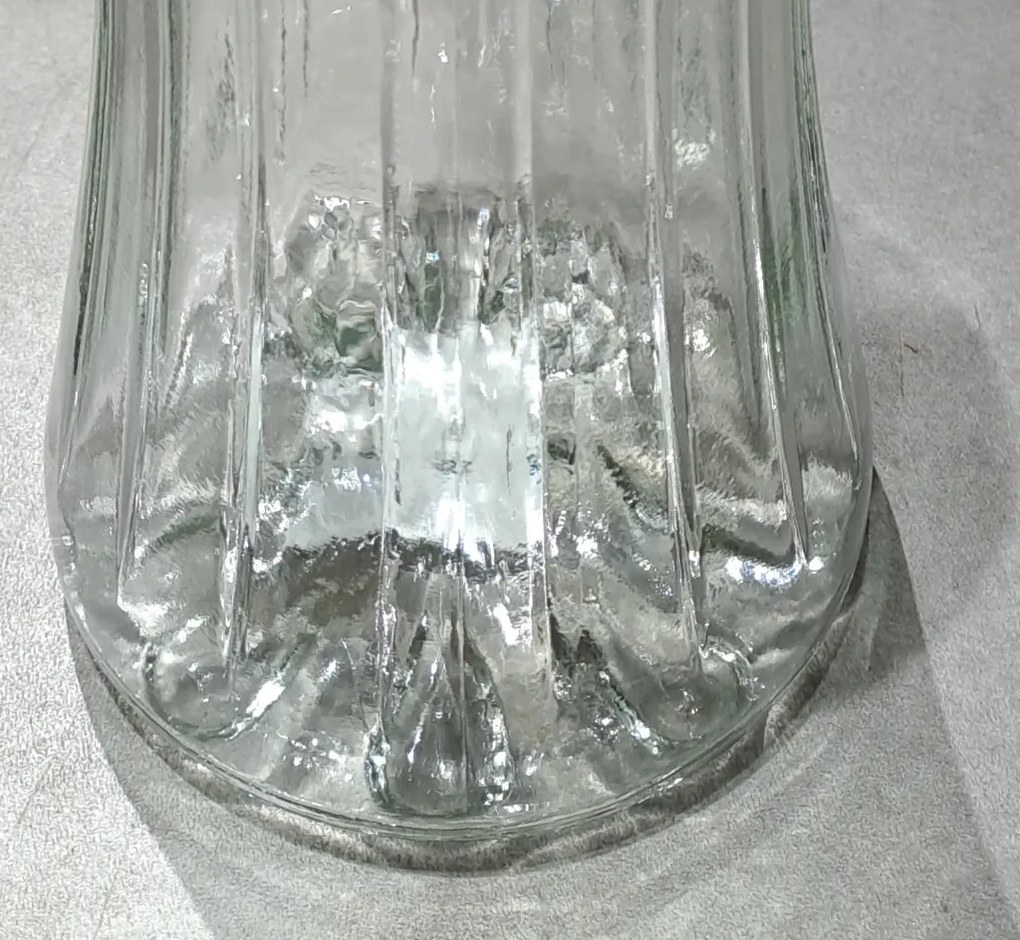 Sklenená váza Nigella 23,5 cm, číra s nádychom zelenej