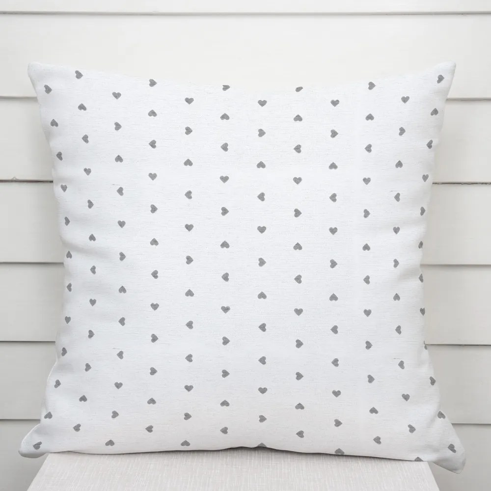 Biante Dekoračná obliečka na vankúš Leona LN-008 Sivé srdiečka na bielom 50 x 60 cm