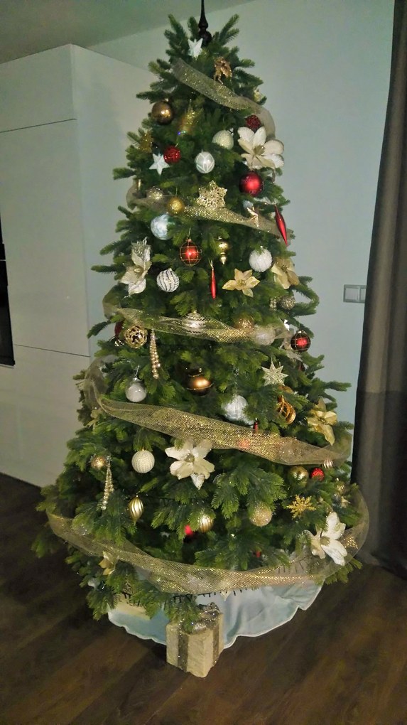 Umelý 3D vianočný stromček Noel 210 cm