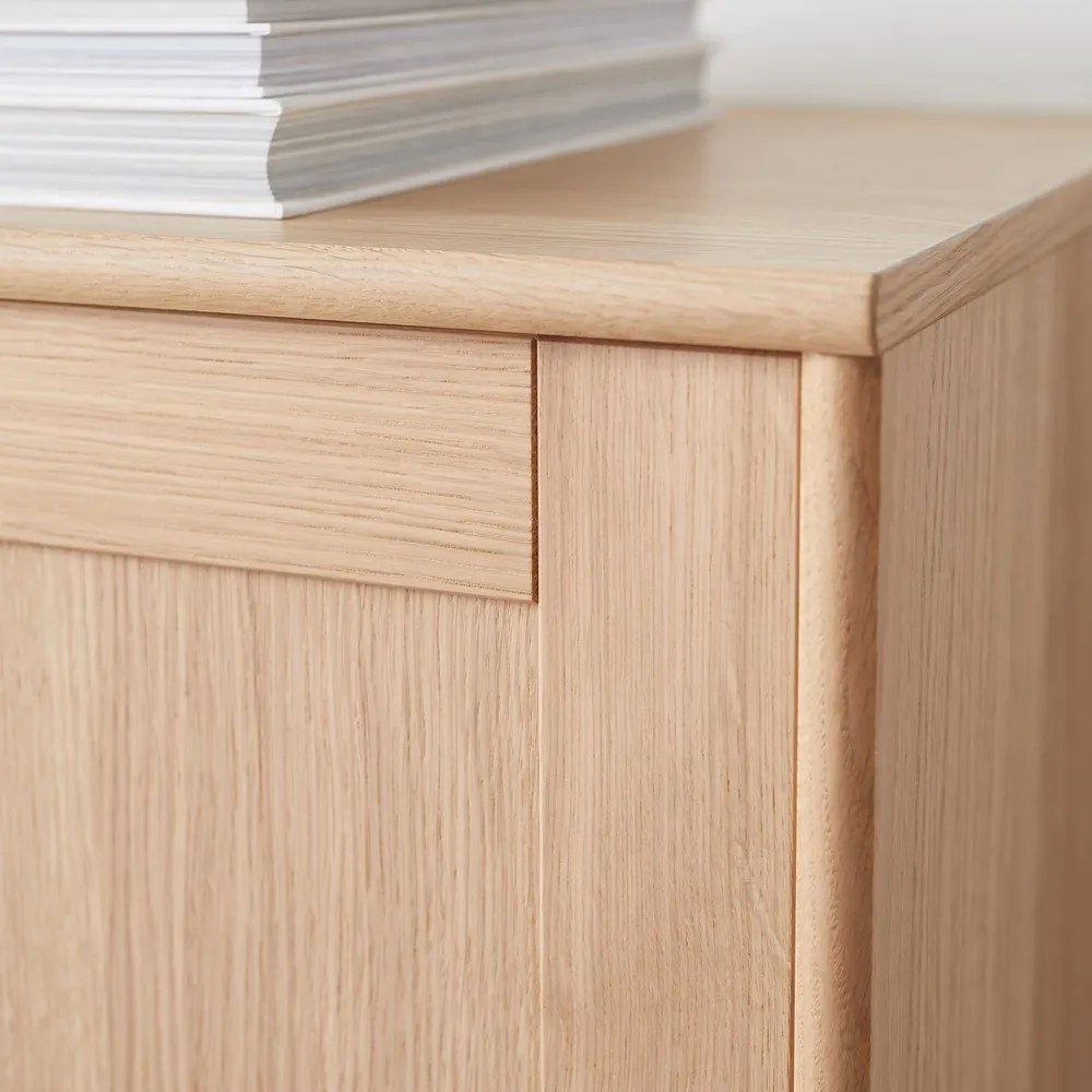 Set nástennej vitríny s osvetlením a komody v dekore duba 133x136 cm Mistral - Hammel Furniture