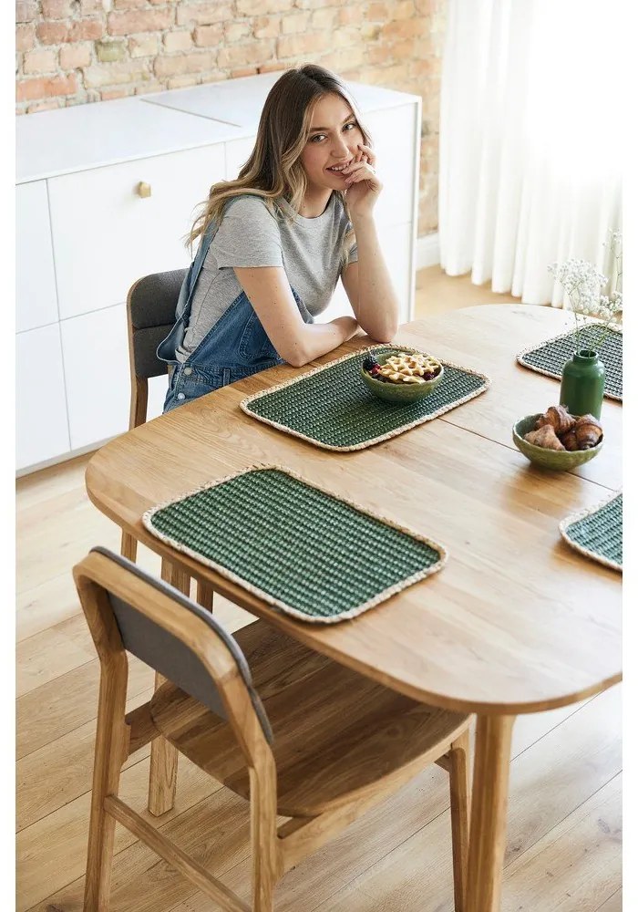 Rozkladací jedálenský stôl z dubového dreva v prírodnej farbe 100x180 cm Twig – The Beds