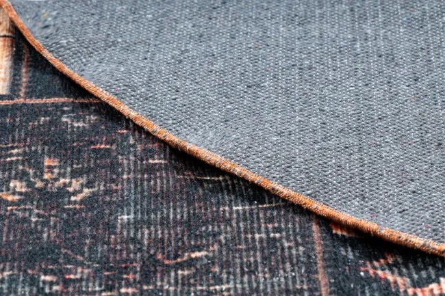 Koberec ANTIKA Ancient Chocolate patchwork čierny / terakota