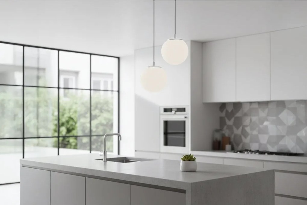 Závesné svietidlo Florence, 1x biele sklenené tienidlo, ch/b