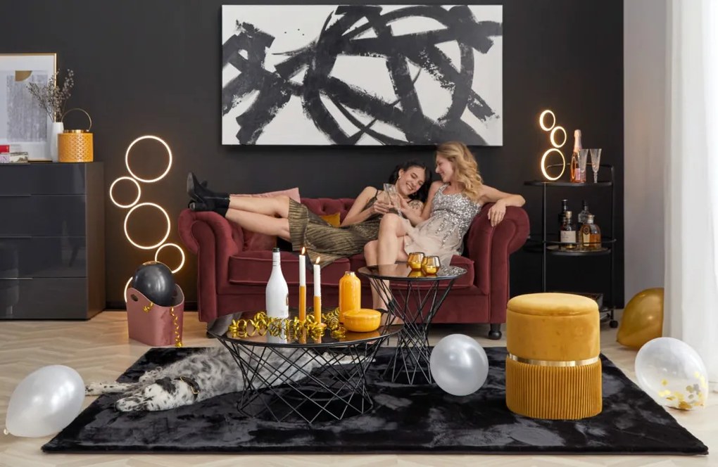 Pohovka Chesterfield, červená látka