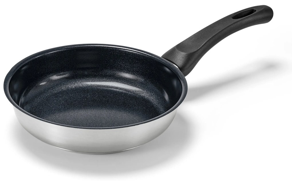 Profesionálna panvica z ušľachtilej ocele s kvalitnou keramickou povrchovou úpravou, priemer cca 20 cm