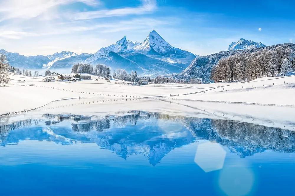 Nádherná samolepiaca fototapeta zasnežená alpská krajina