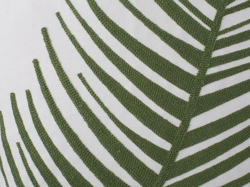 Sada 2 vankúšov so vzorom listov 45 x 45 cm biela / zelená AZAMI Beliani