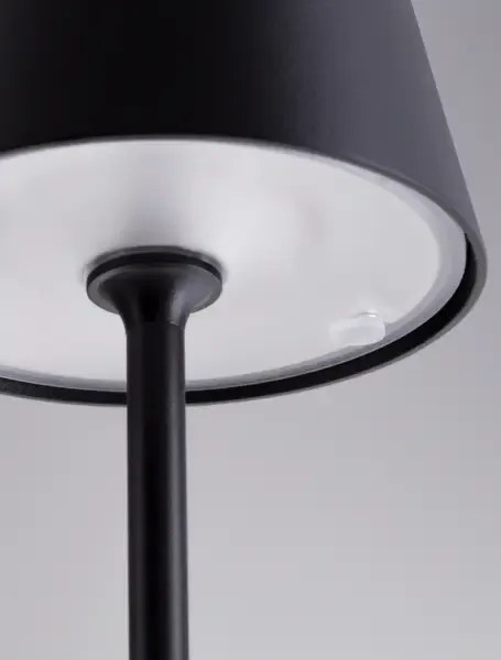 Vonkajšia stojaca lampa Persea