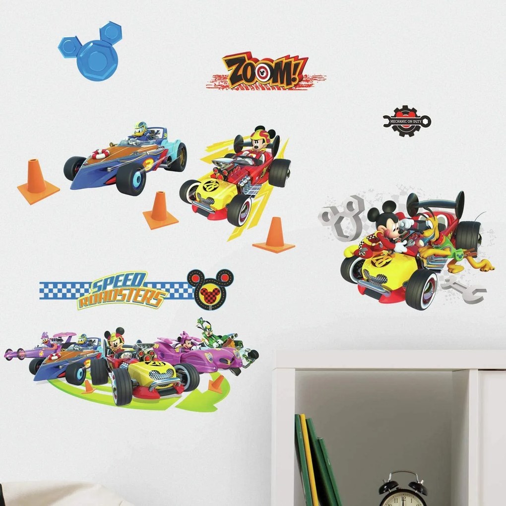 Detské nálepky na stenu s Disney motívom PRETEKÁR MICKEY