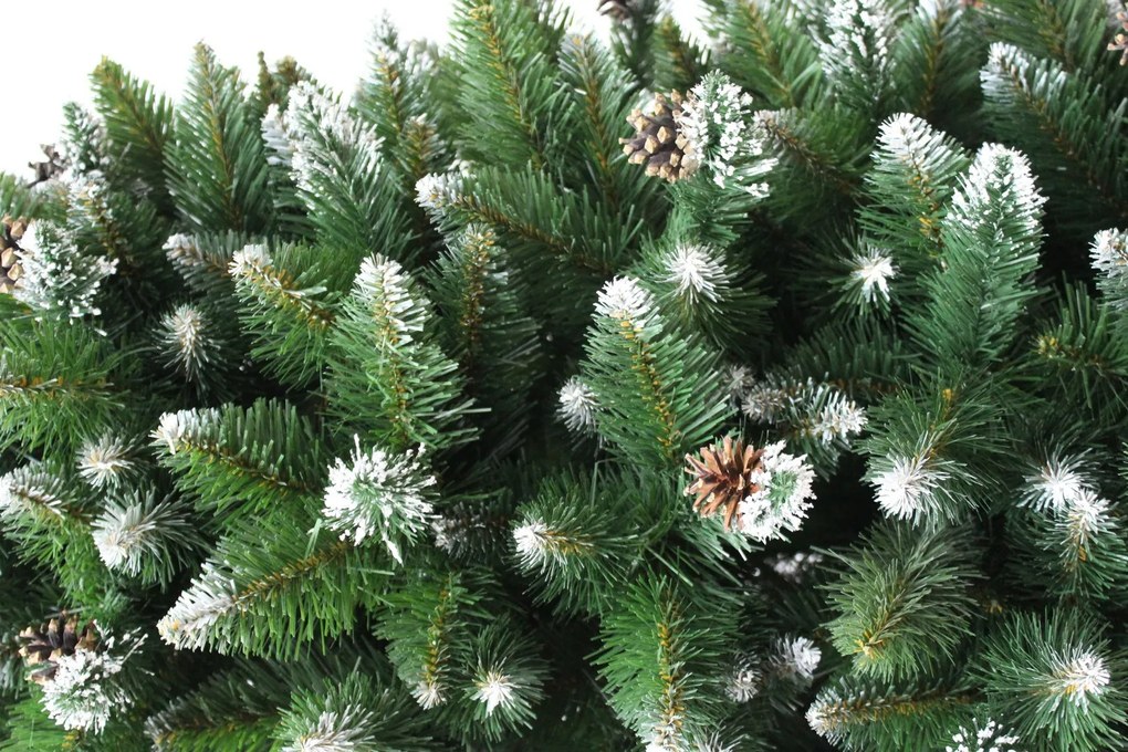 Vianočný stromček Borovica diamantová so striebornými trblietkami 150 cm