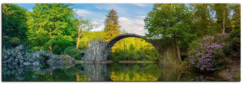 Obraz na plátne - Most v parku v Kromlau - panoráma 5246A (120x45 cm)