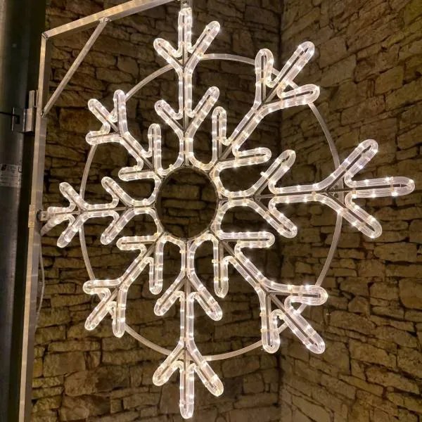 DECOLED LED svetlo X, závesné, priemer 85 cm, teplá biela