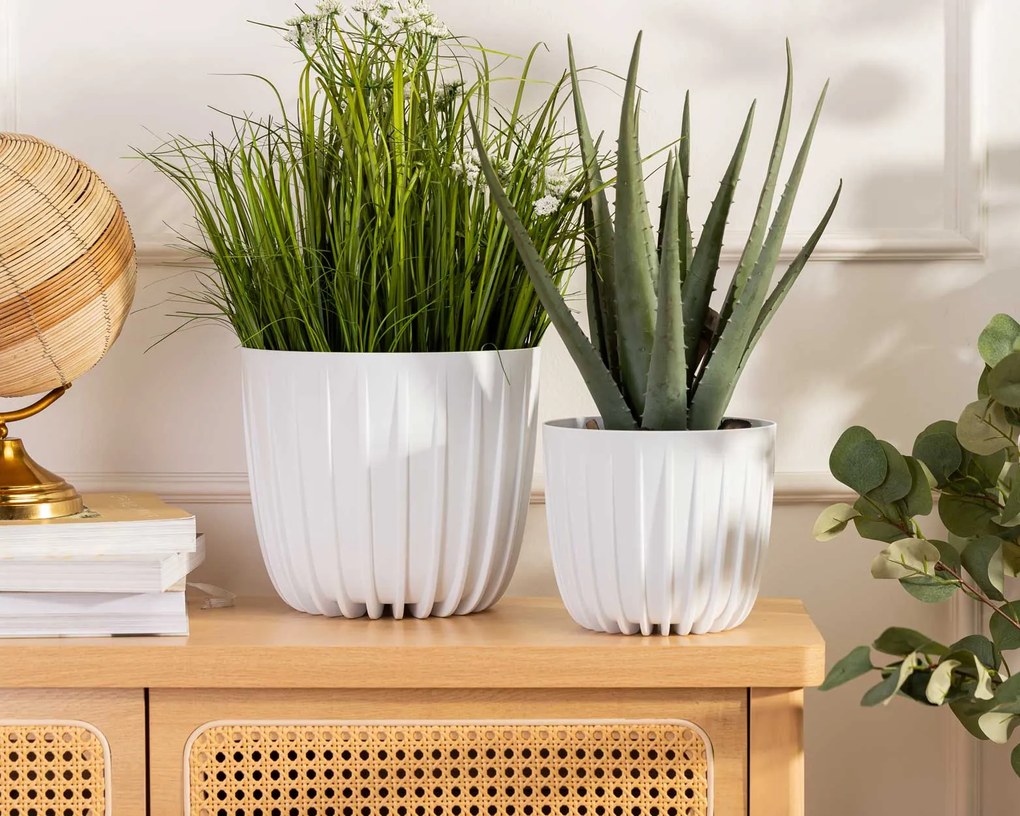 PLASTOVÝ KVETINÁČ STRIPPED SADA 2KS 18X15,5 CM+24X21 CM BIELA