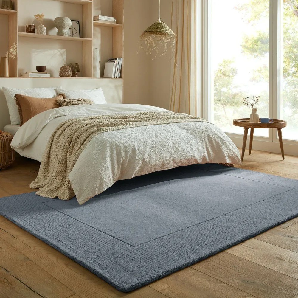 Tmavomodrý ručne tkaný vlnený koberec 200x290 cm Textured Wool Border – Flair Rugs