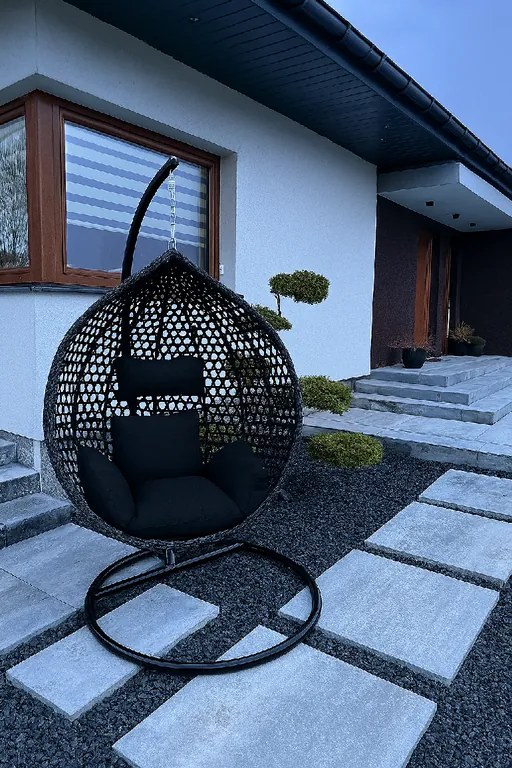 Závesné ratanové hojdacie kreslo ONYX čierne