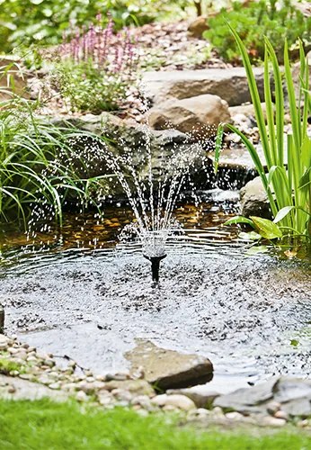 Súprava hybridného čerpadla HEISSNER so solárnym efektom 1000 l/h s transformátorom vrátane 3 efektov SPW1100-00