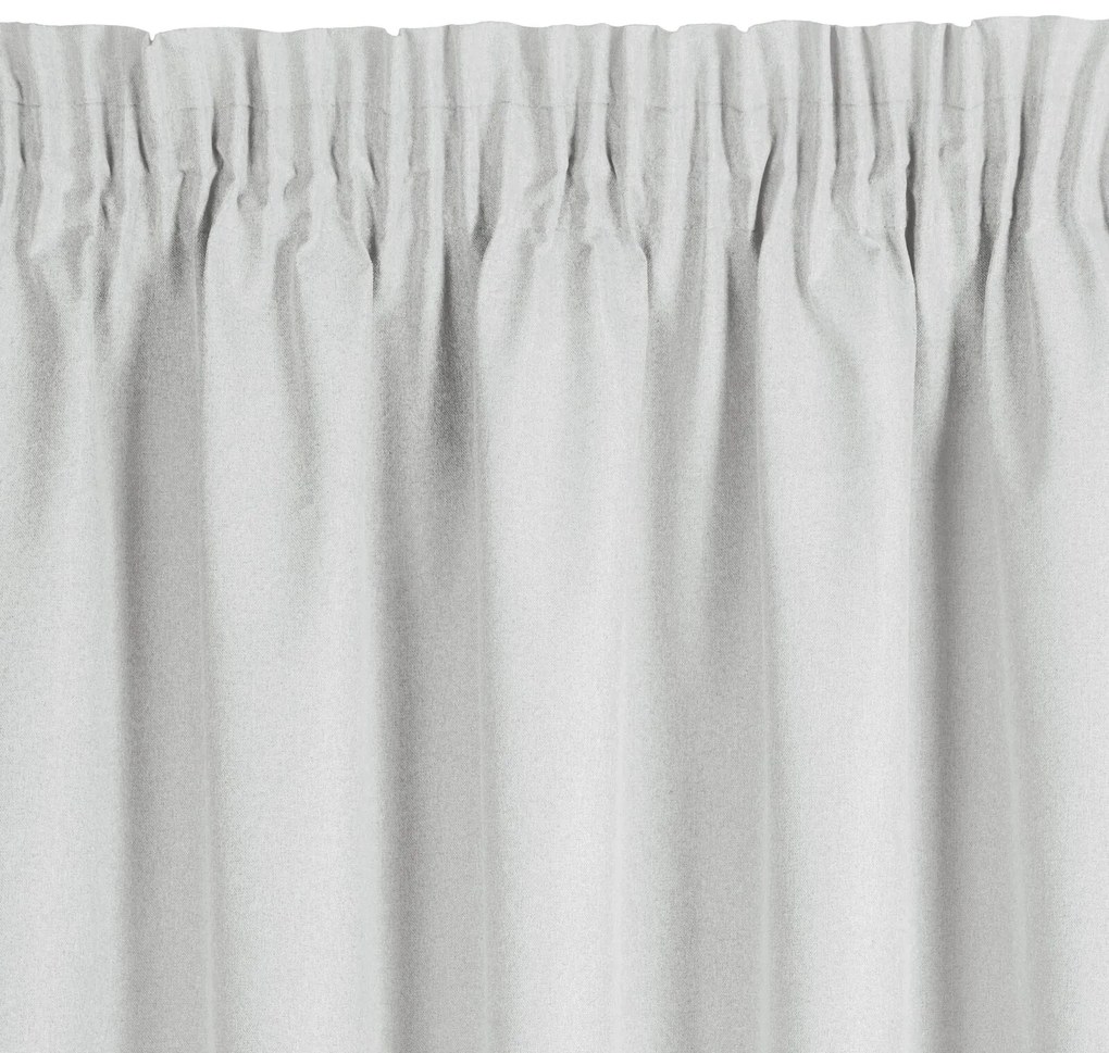ZATEMŇOVACÍ ZÁVES (100%) NA PÁSKE SUZAN 135X270 CM STRIEBORNÁ