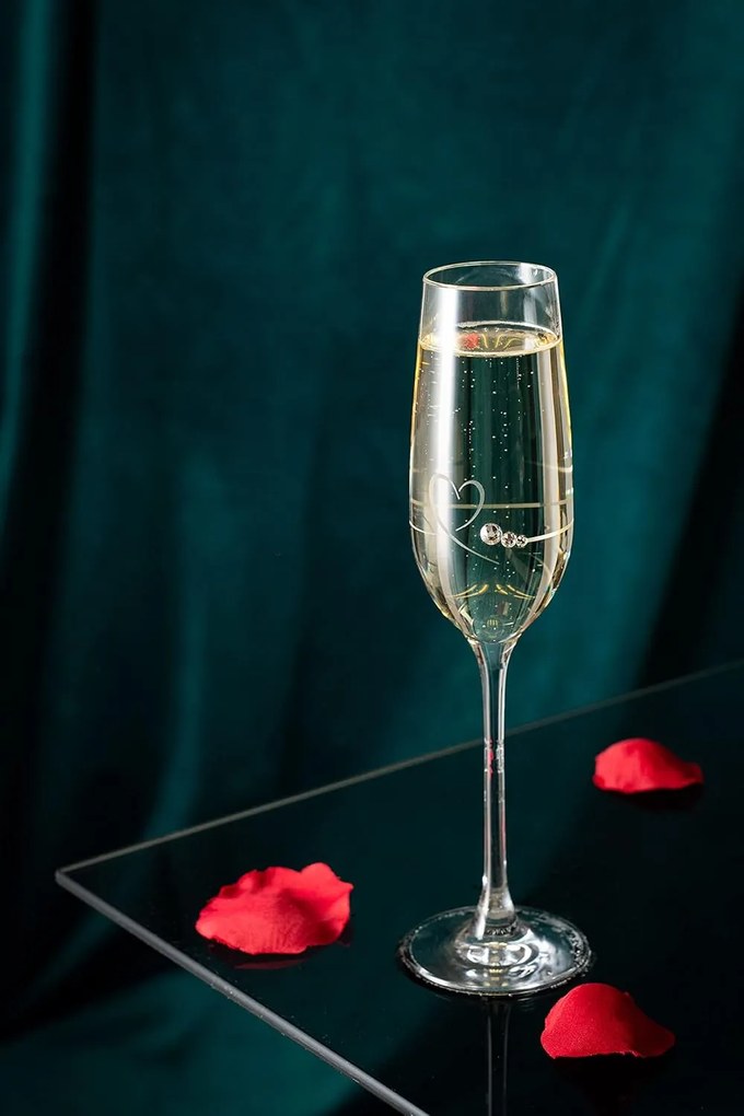 Dekorant Svadobné poháre na šampanské so Swarovski kryštálmi Petit Heart 150 ml 2KS