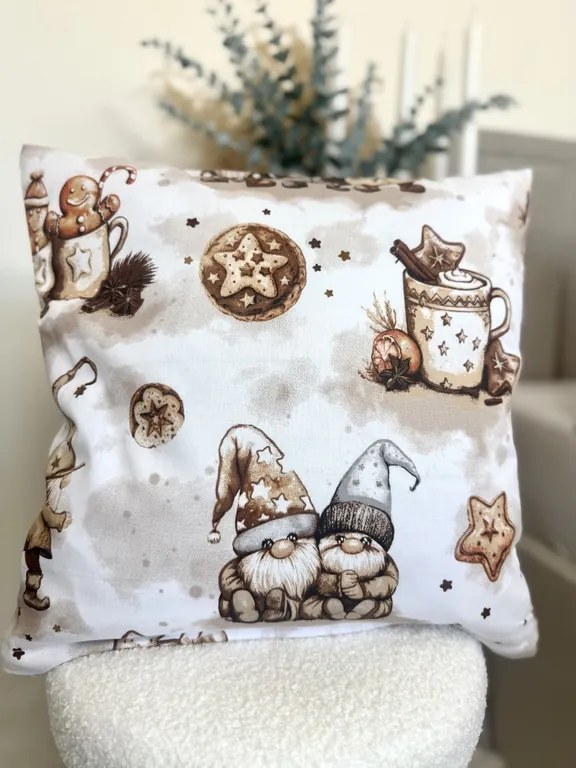 INTERMEDIC SK Obliečka na vankúš Hnedý Škriatok – bavlnená vianočná obliečka so zipsom Veľkosť: 50x50 cm