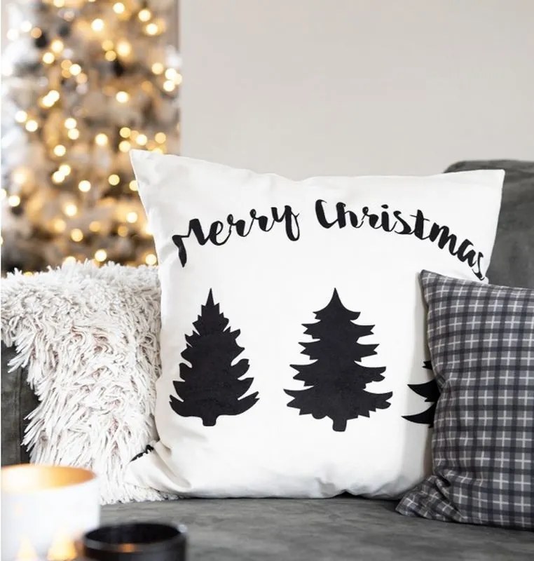 Obliečka na vankúš so stromčekmi Black&White X-Mas - 45*45 cm