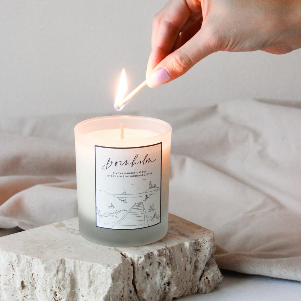 Bella Rose Ručne liata sójová sviečka Bornholm 220 g