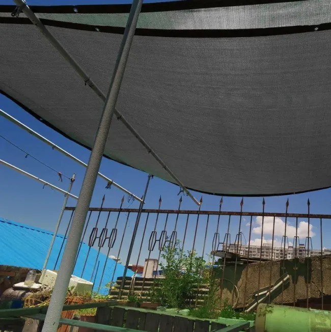 Balkónový / plotový kryt 2,5x5m, sivý