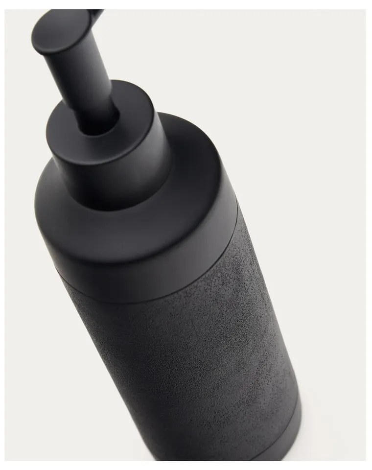 Čierny dávkovač mydla z polyresínu 420 ml Sisel – Kave Home