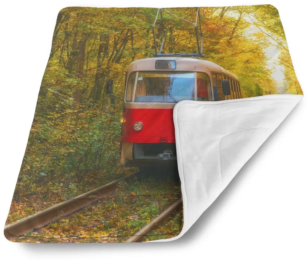 Sablio Deka pre bábätko Červená električka v lese - 80x100 cm
